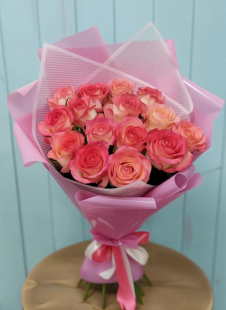 Букет 15 Розовых роз Равель в Котово