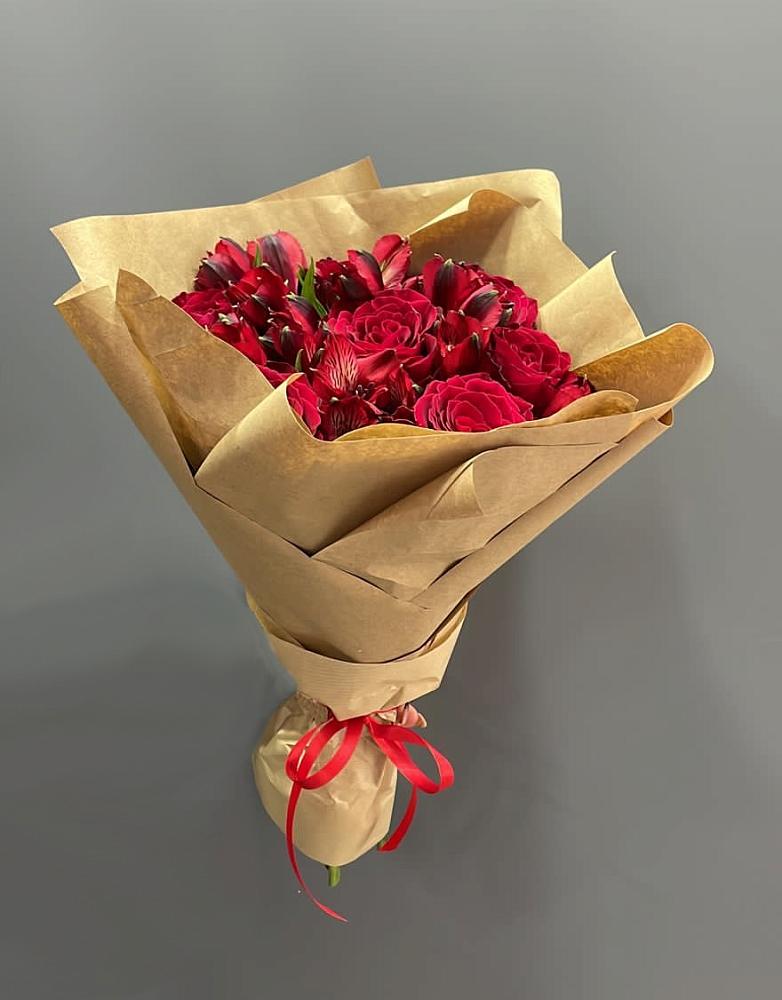 Букет цветов из: Альстромерии и Розы в Котово