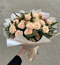 Букет Кремовые розы Латте в Котово