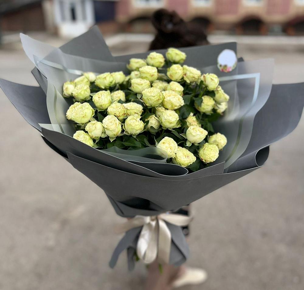 Белые кустовые розы Солинеро в Котово Букет Белые кустовые розы Солинеро в Котово