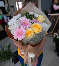 Букет цветов из:  Герберы, Розы и Хризантемы в Котово