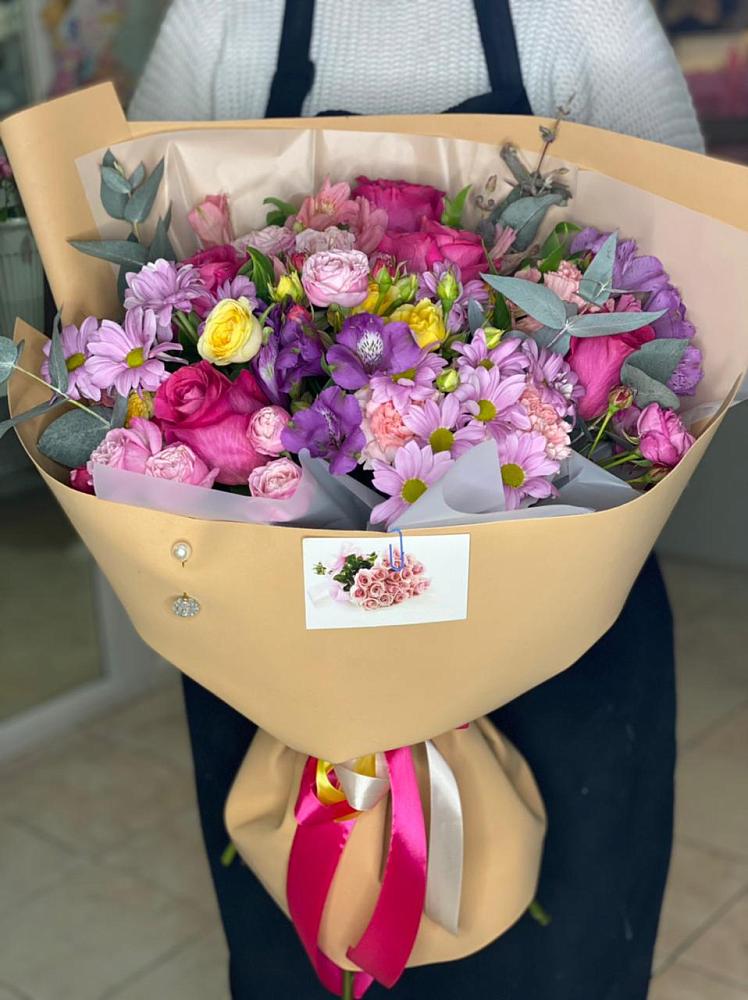 Букет цветов из: Хризантемы, Гвоздики и Альстромерии в Котово