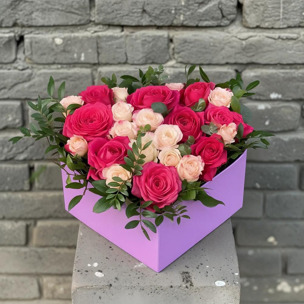 Цветочная композиция из Розы в коробке в Котово