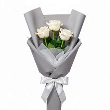 Букет 3 белые розы в Котово