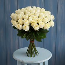 Букет 51 Белая роза Эдлесс Лав в Котово