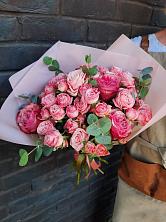 Букет розы в пальмах в Котово Букет цветов из: Розы в Котово