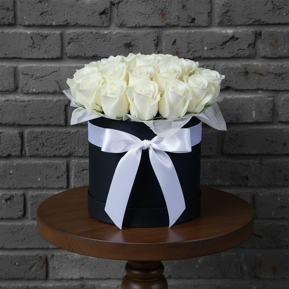 Цветочная композиция из Розы в шляпной коробке в Котово