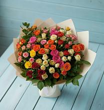 Букет Микс из разноцветных кустовых роз в Котово