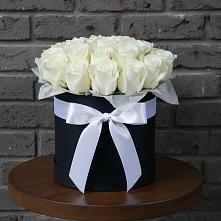 Цветочная композиция из Розы в шляпной коробке в Котово